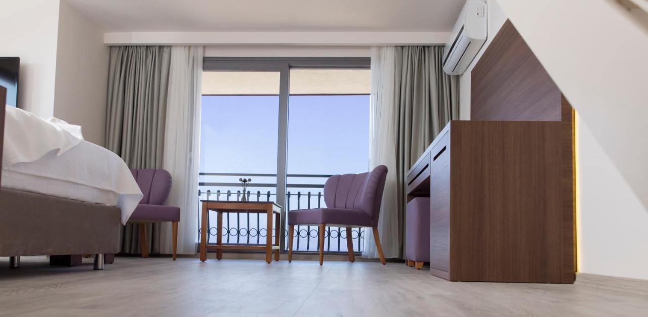 Neopol Hotel 库萨达斯 外观 照片